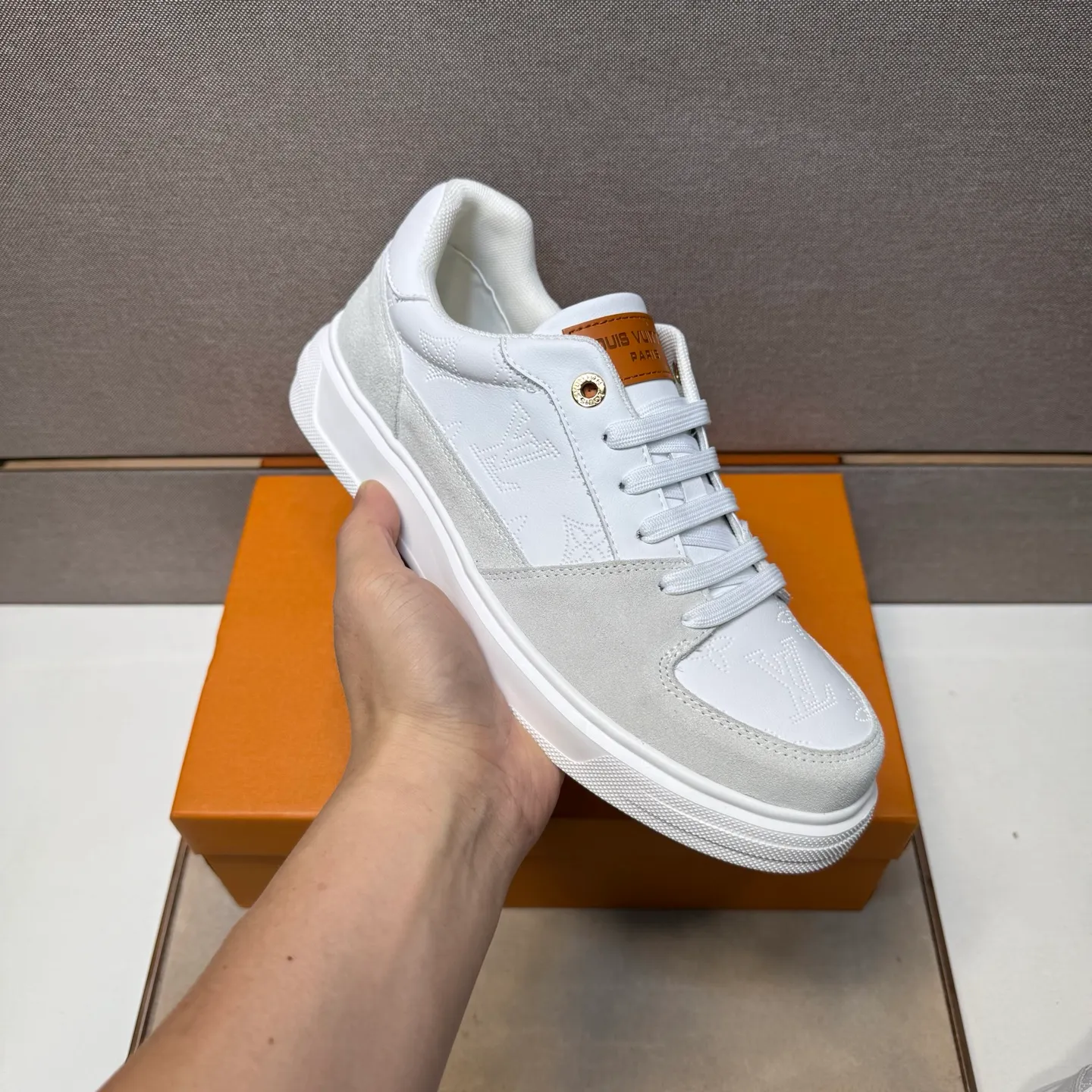 ⬛️Men's shoes 💰p400 [LV～] Men's casual shoes 2025z cabinet sales simultaneously 🔶Size: 38-44 #️⃣ 🔷2 colors🔜The upper is made of multi-material splicing➕Mesh lining, comfortable and breathable, sole: original comfortable and wear-resistant outsole, ⚠️real thing📱photographed🎬real thing is better📢📢📢